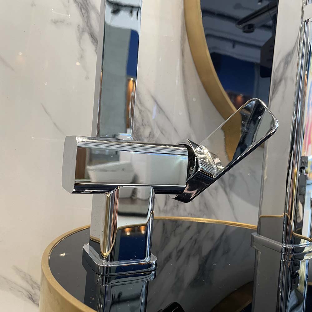 Vòi bếp nóng lạnh Luxta L3205