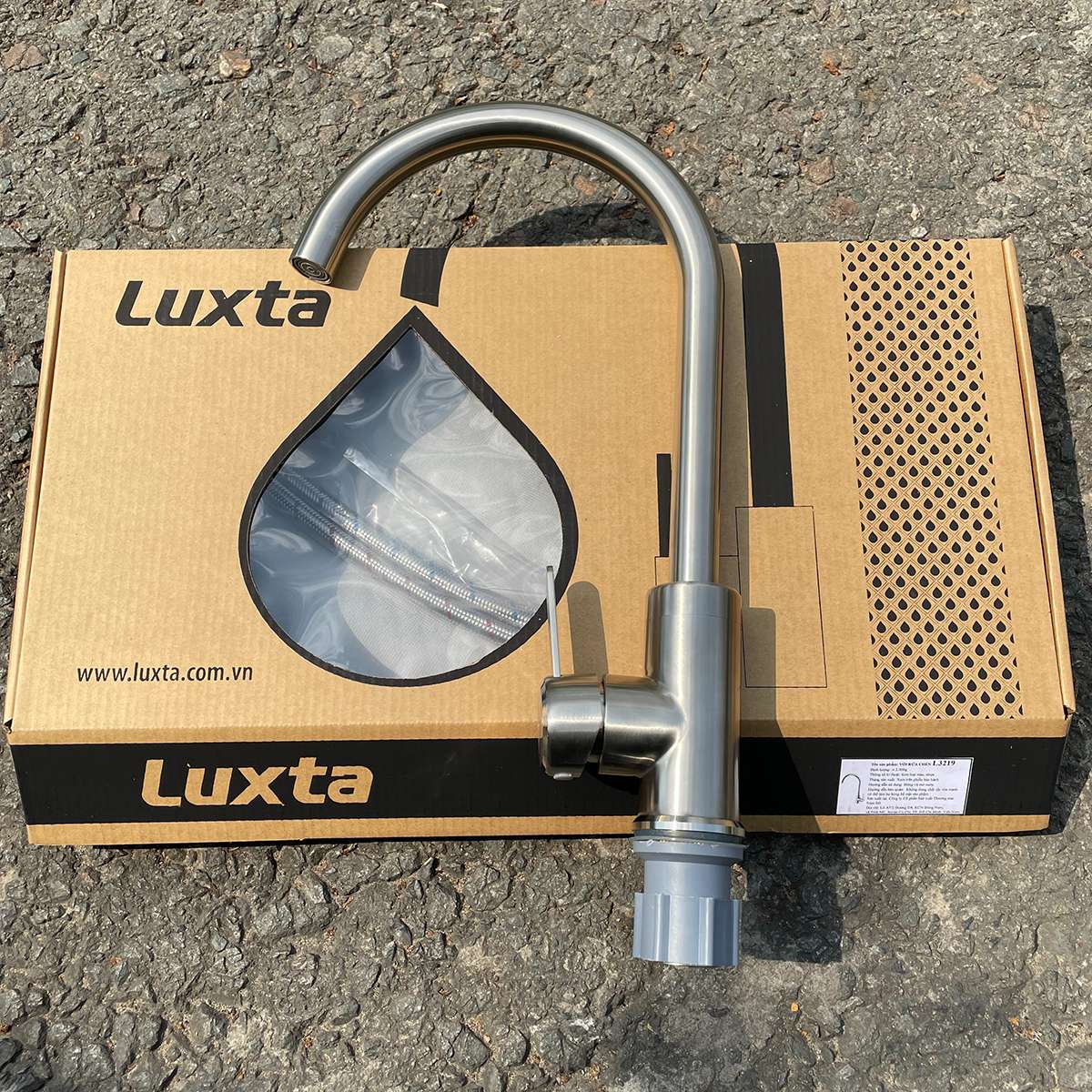 Vòi bếp nóng lạnh Luxta L3219