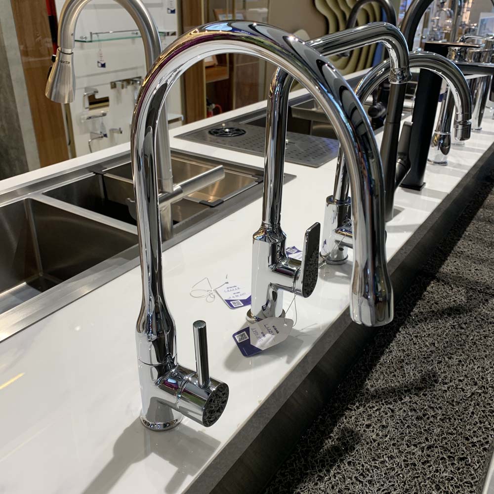 Vòi bếp nóng lạnh Luxta L3222B