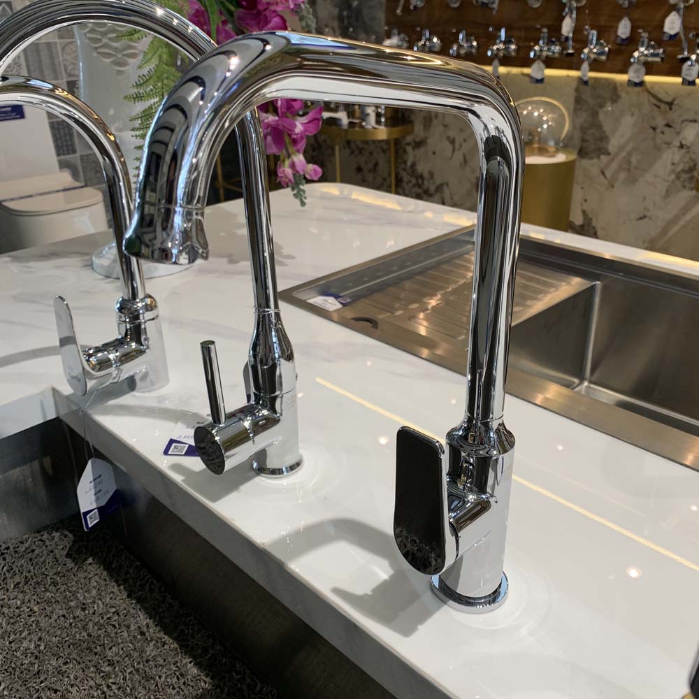 Vòi bếp nóng lạnh Luxta L3229V