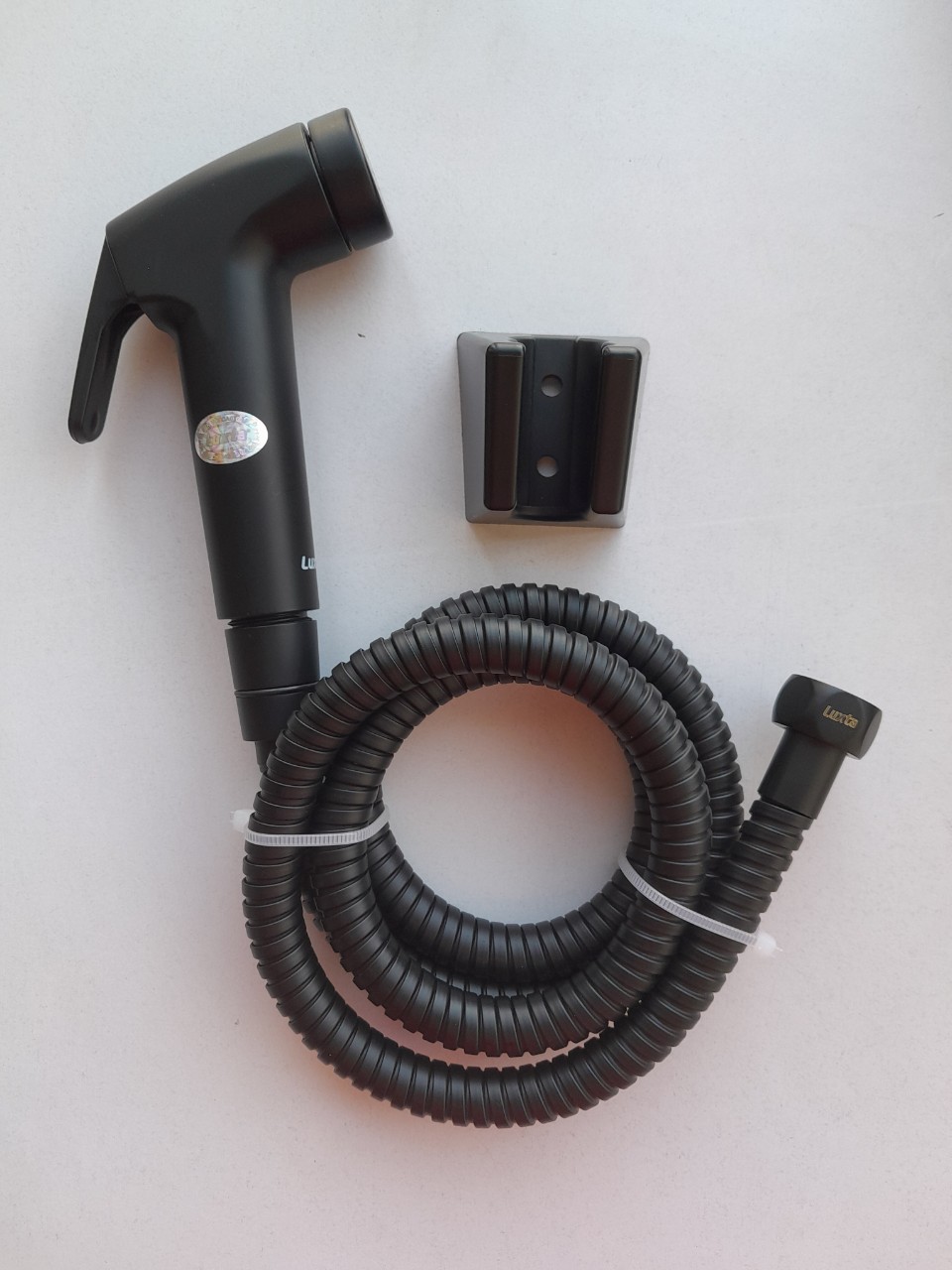 Vòi xịt vệ sinh Luxta L5101-Black