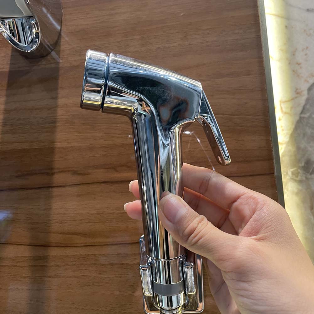 Vòi xịt vệ sinh Luxta L5101