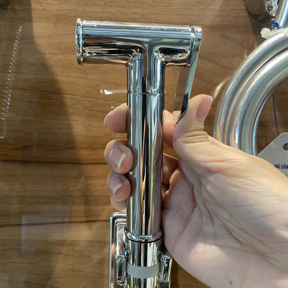 Vòi xịt vệ sinh Luxta L5109