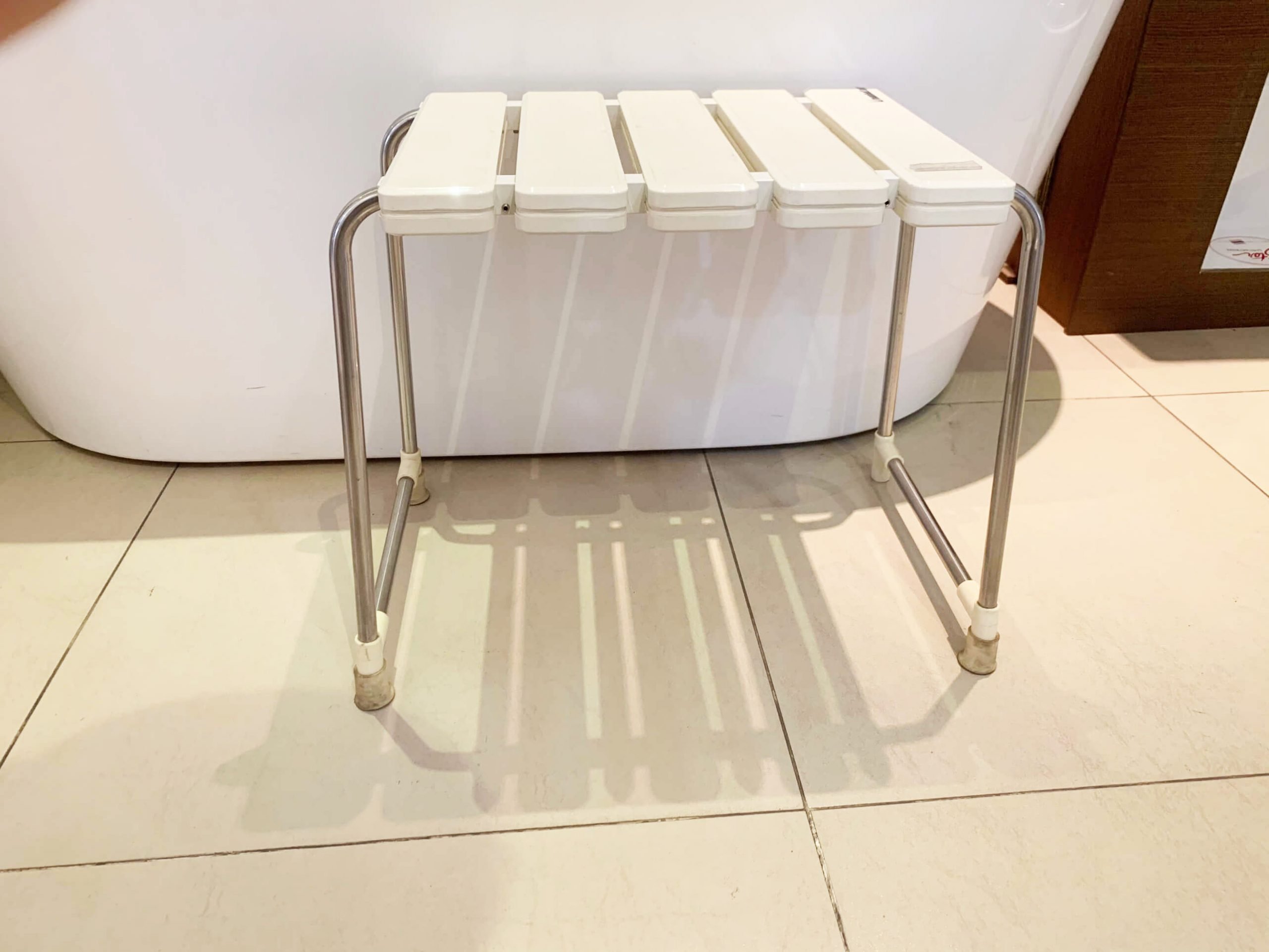 Ghế phòng tắm MANHATTAN MBB-01