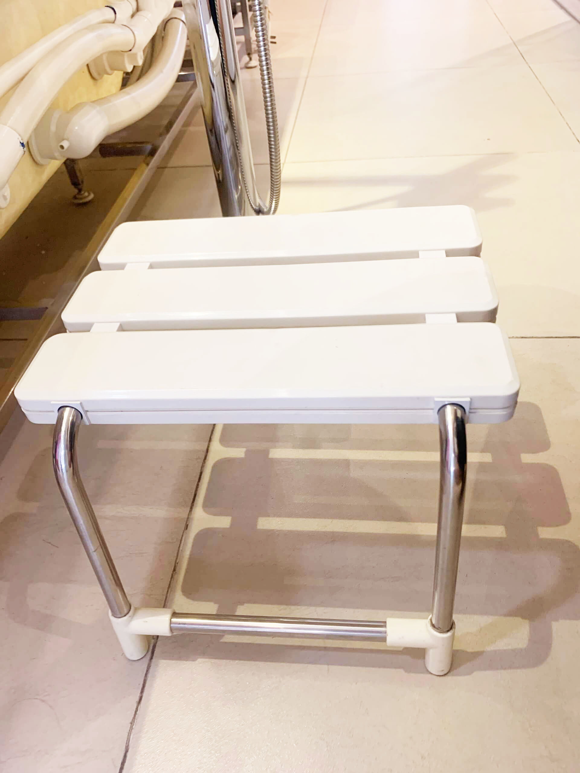 Ghế phòng tắm MANHATTAN MBB-02