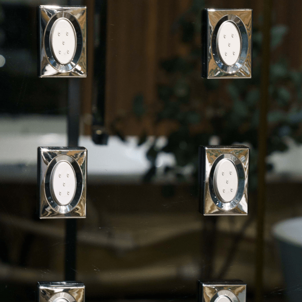 Phòng tắm massage xông hơi loại lớn MANHATTAN M8886