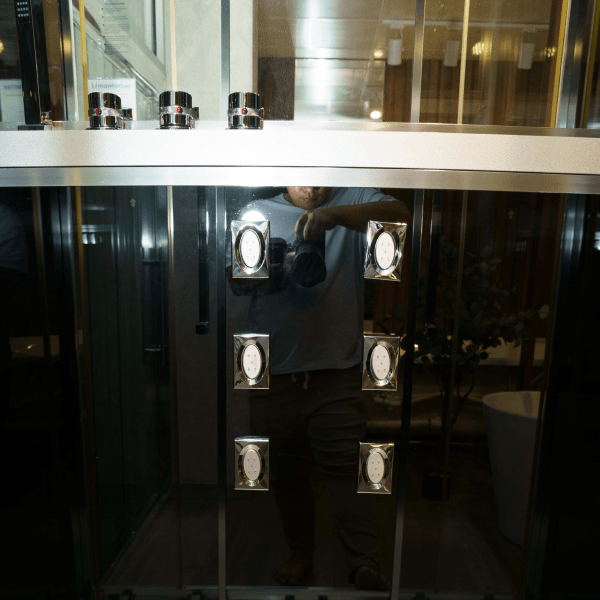 Phòng tắm massage xông hơi loại lớn MANHATTAN M8886