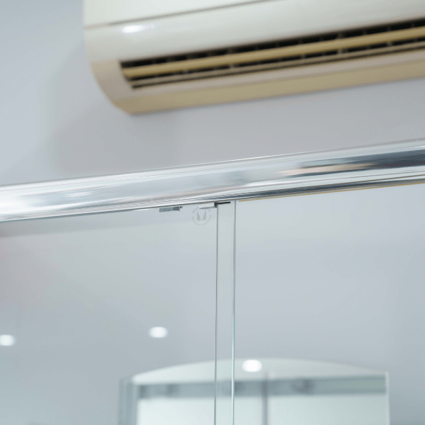 Vách kính phòng tắm cửa lùa MANHATTAN ME6132-1