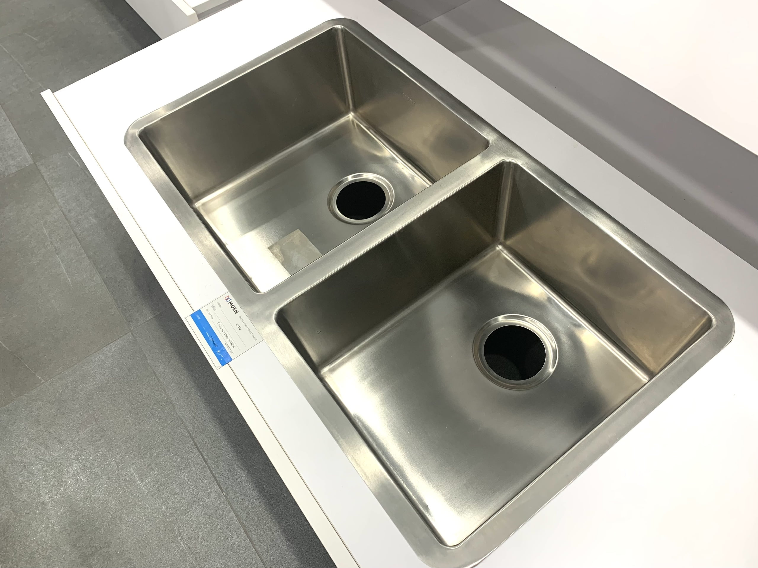 Chậu rửa chén bát 2 hộc Silky Finish MOEN 27112