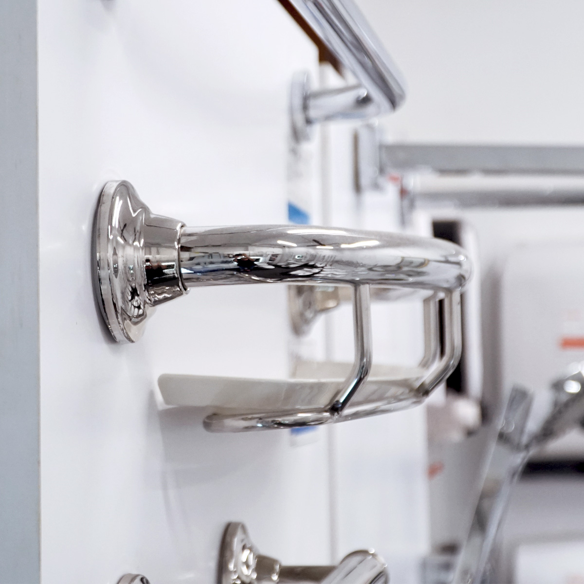 Thanh tay vịn kệ góc inox MOEN LR2354DCH