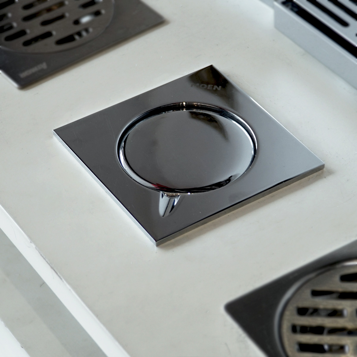 Phễu thoát sàn MOEN 3922