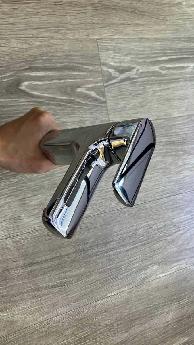 Vòi lavabo nóng lạnh MOEN Aurelia V21121