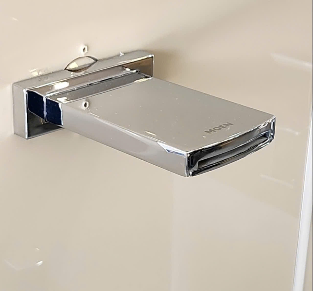 Xả dưới âm tường MOEN 57948