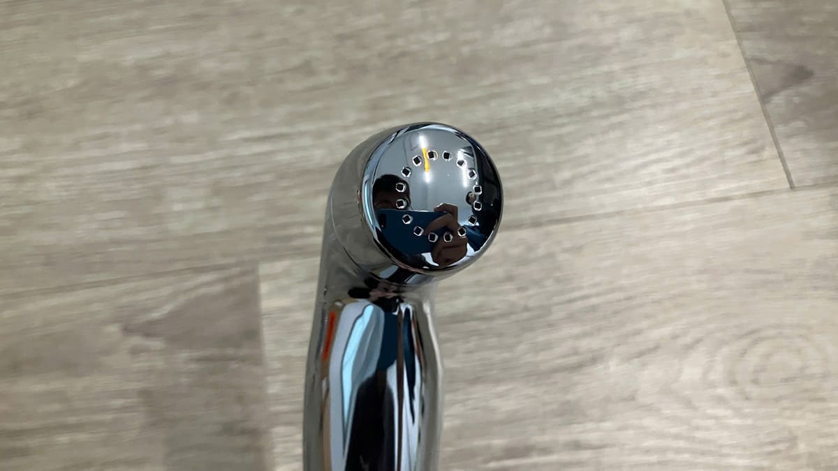 Vòi xịt vệ sinh dây inox MOEN 149385V