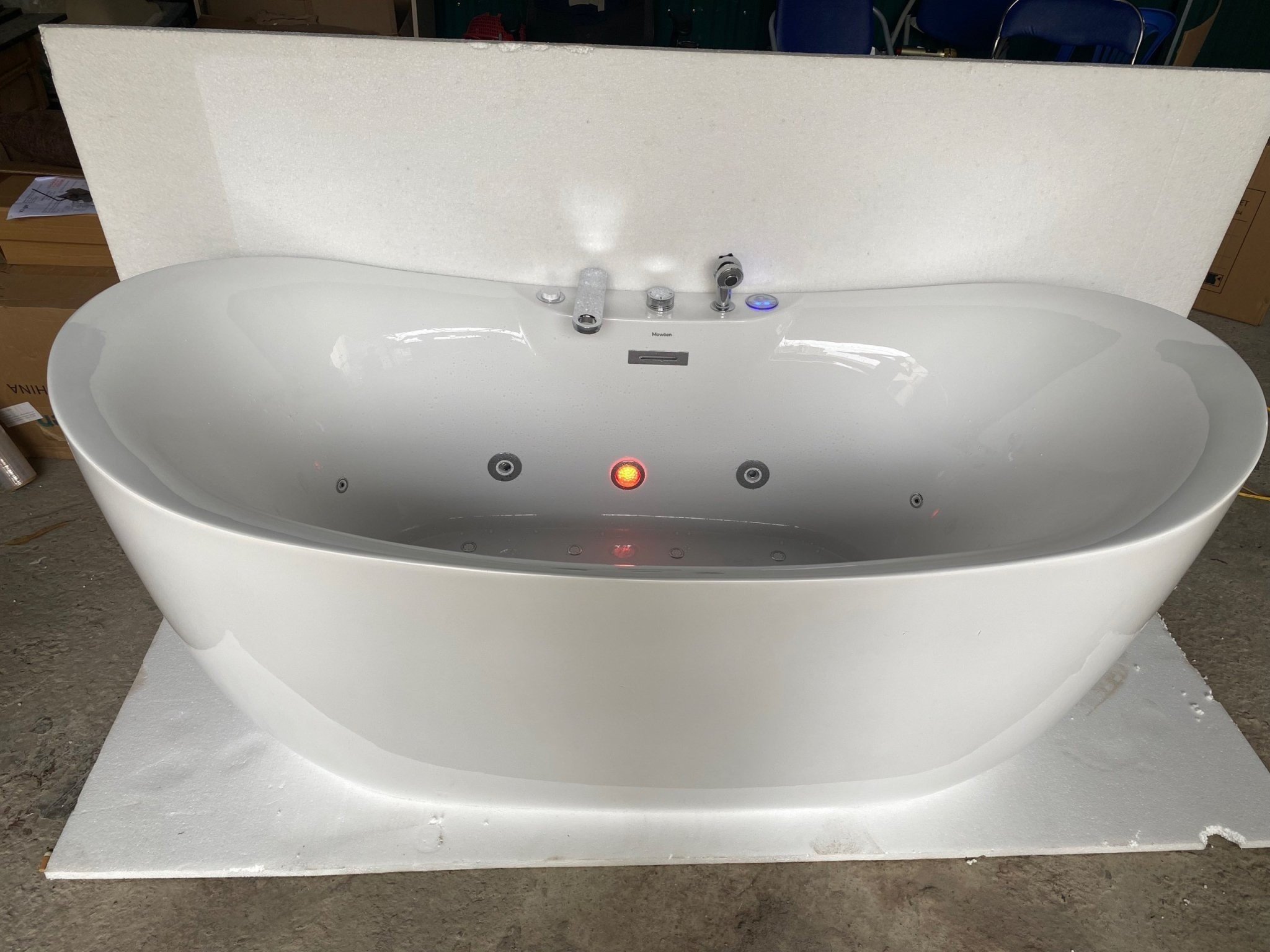 Bồn tắm đặt sàn massage 1.7m MOWOEN MW8305BFB-170.MS