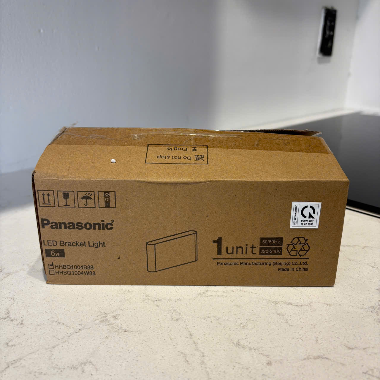 Đèn gắn tường LED trang trí Panasonic HHBQ1004W88 / HHBQ1004B88