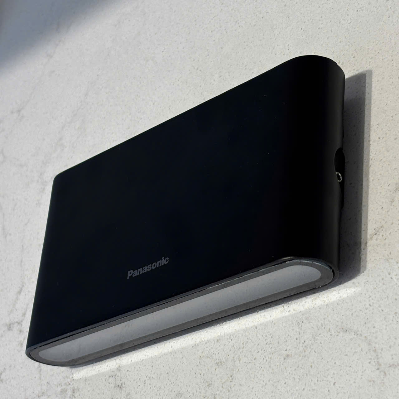 Đèn gắn tường LED trang trí Panasonic HHBQ1004W88 / HHBQ1004B88