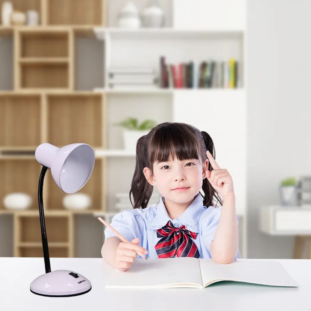 Đèn bàn trắng Nanoco NDKC02W
