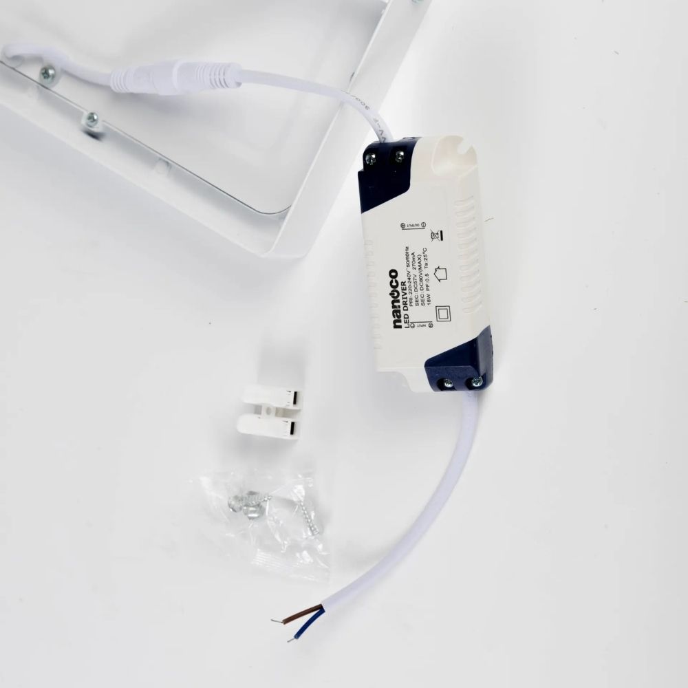 Đèn LED ốp trần nổi vuông 18W Nanoco NPL18 viền trắng