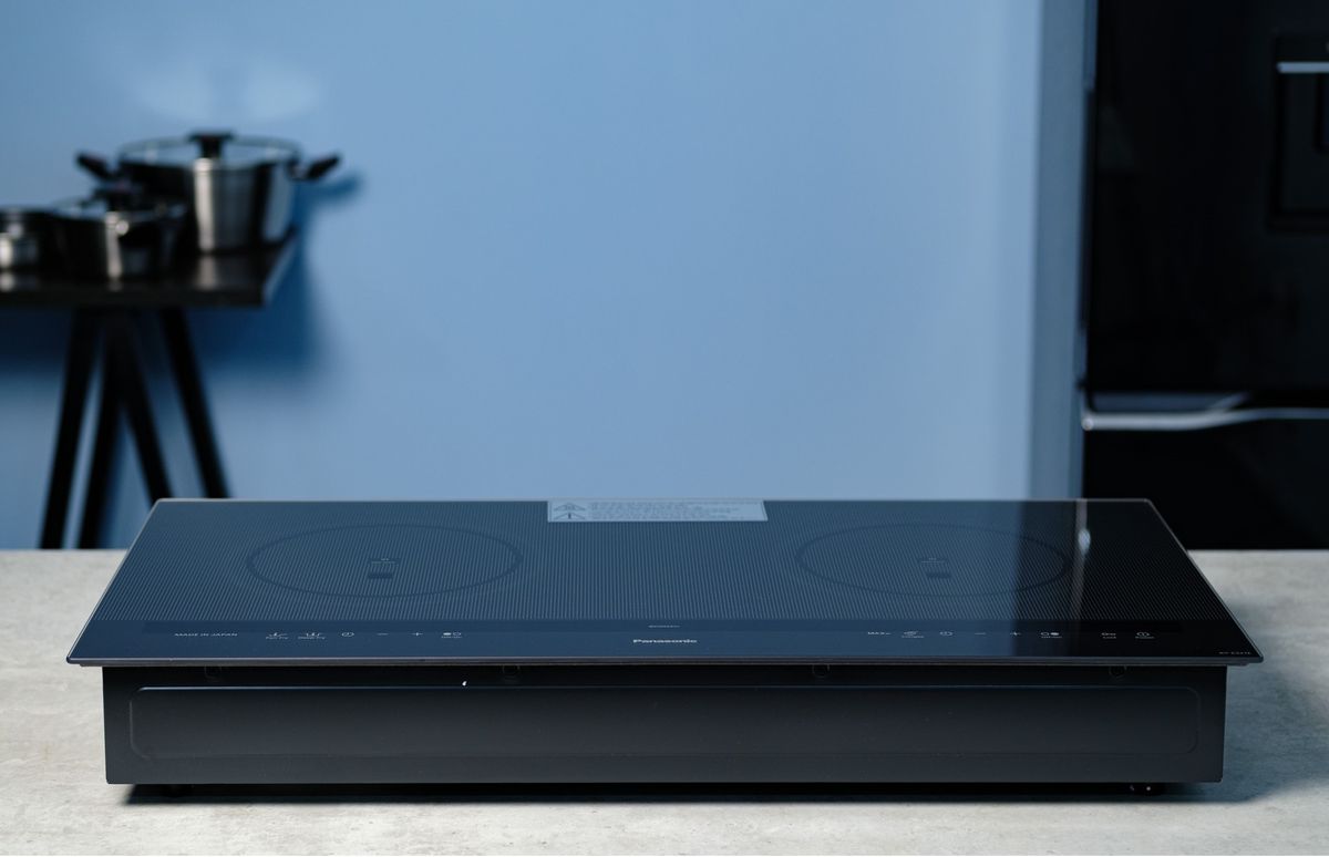 Bếp điện từ đôi Panasonic KY-C227E màu xám, công nghệ ECONAVI