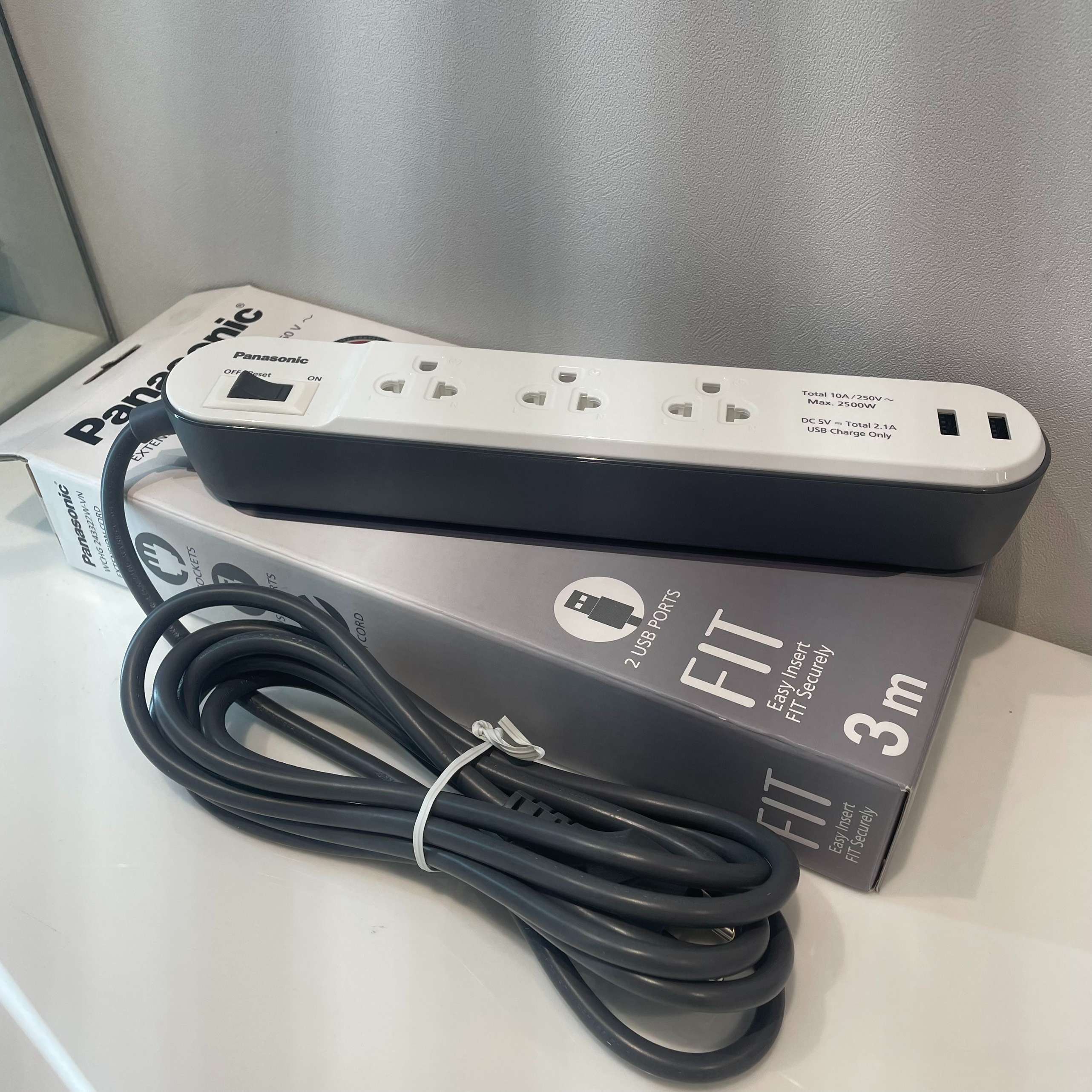 Ổ cắm Panasonic có dây 3 ổ cắm 2 USB WCHG243322W-VN