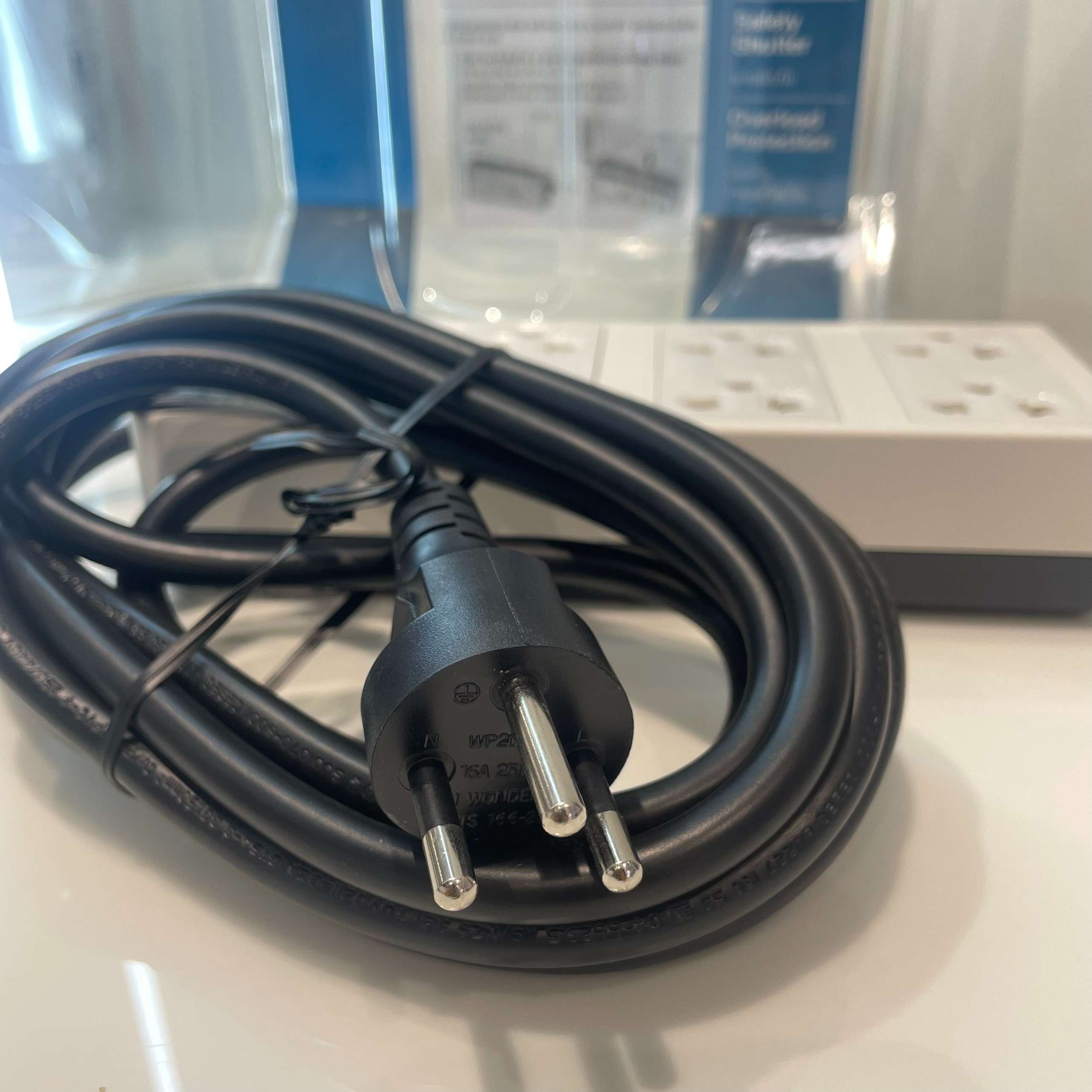 Ổ cắm điện Panasonic có dây WCHG2836