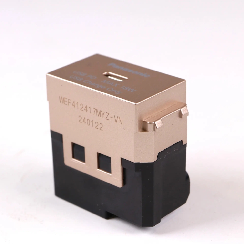 Ổ cắm USB 1 cổng C Panasonic WEF412417