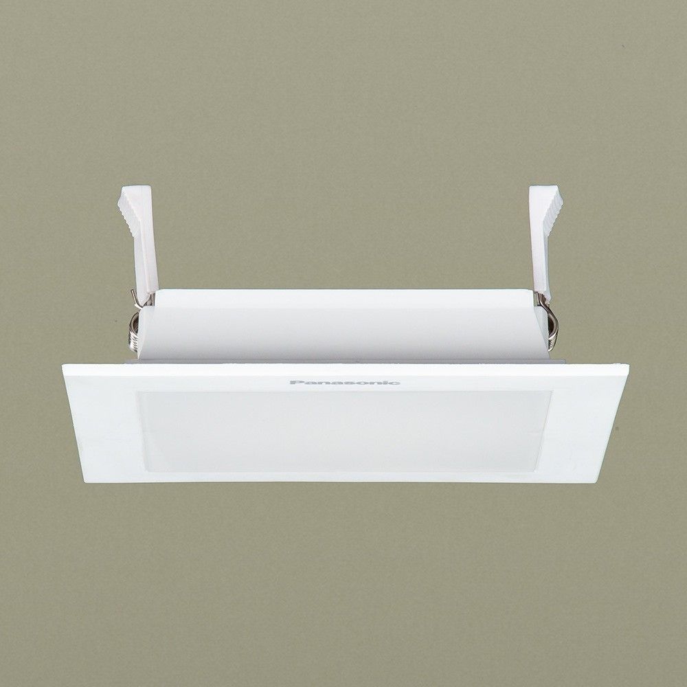 Đèn LED âm trần 6W Panasonic NNP7125 Neo Slim 2G vuông