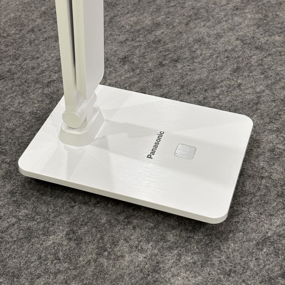 Đèn bàn Led Panasonic HHGLT0628U19 / HHGLT0629U19