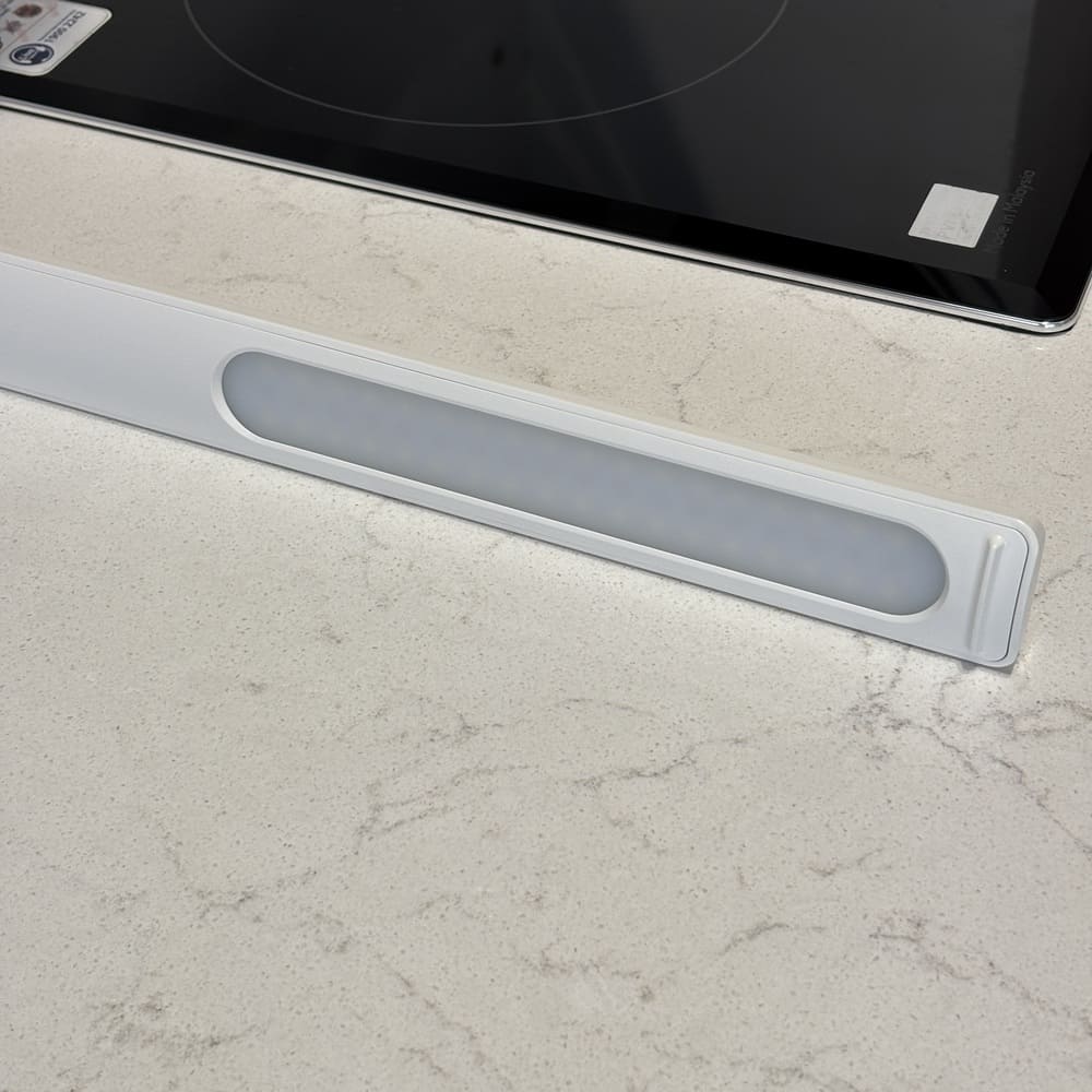 Đèn bàn LED Panasonic HHLT042119 6 cấp độ sáng cảm ứng