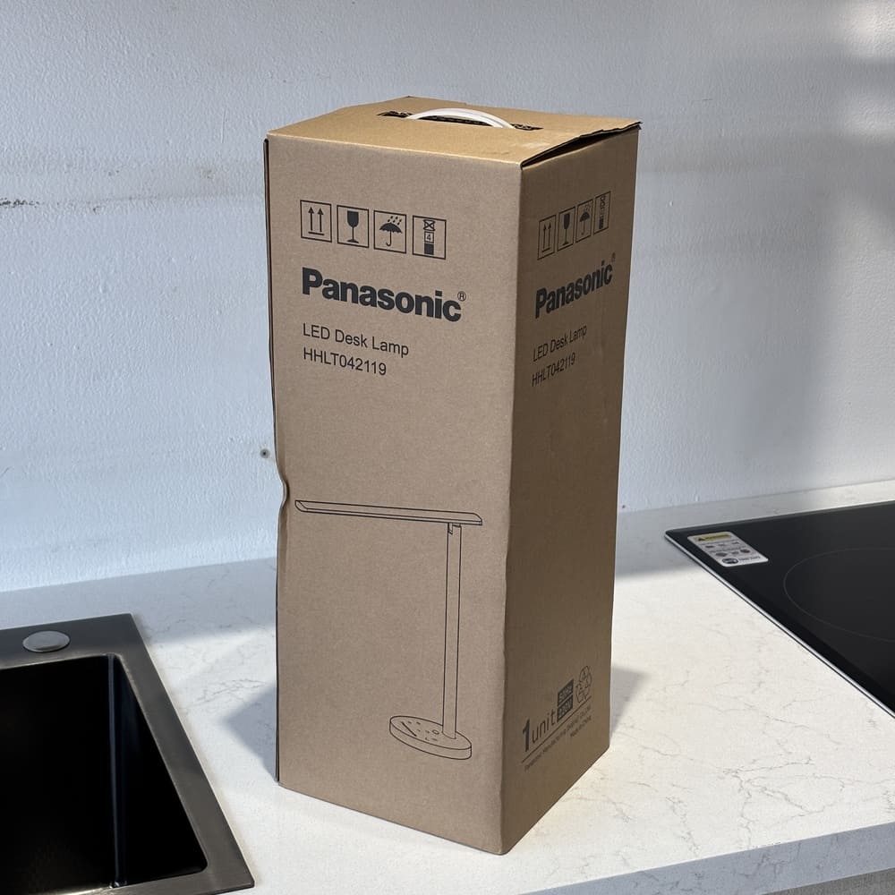 Đèn bàn LED Panasonic HHLT042119 6 cấp độ sáng cảm ứng