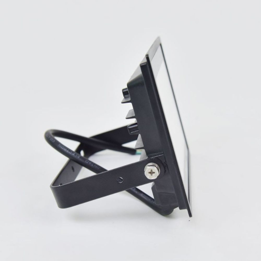 Đèn Pha LED kính trong 20W Panasonic NYV000