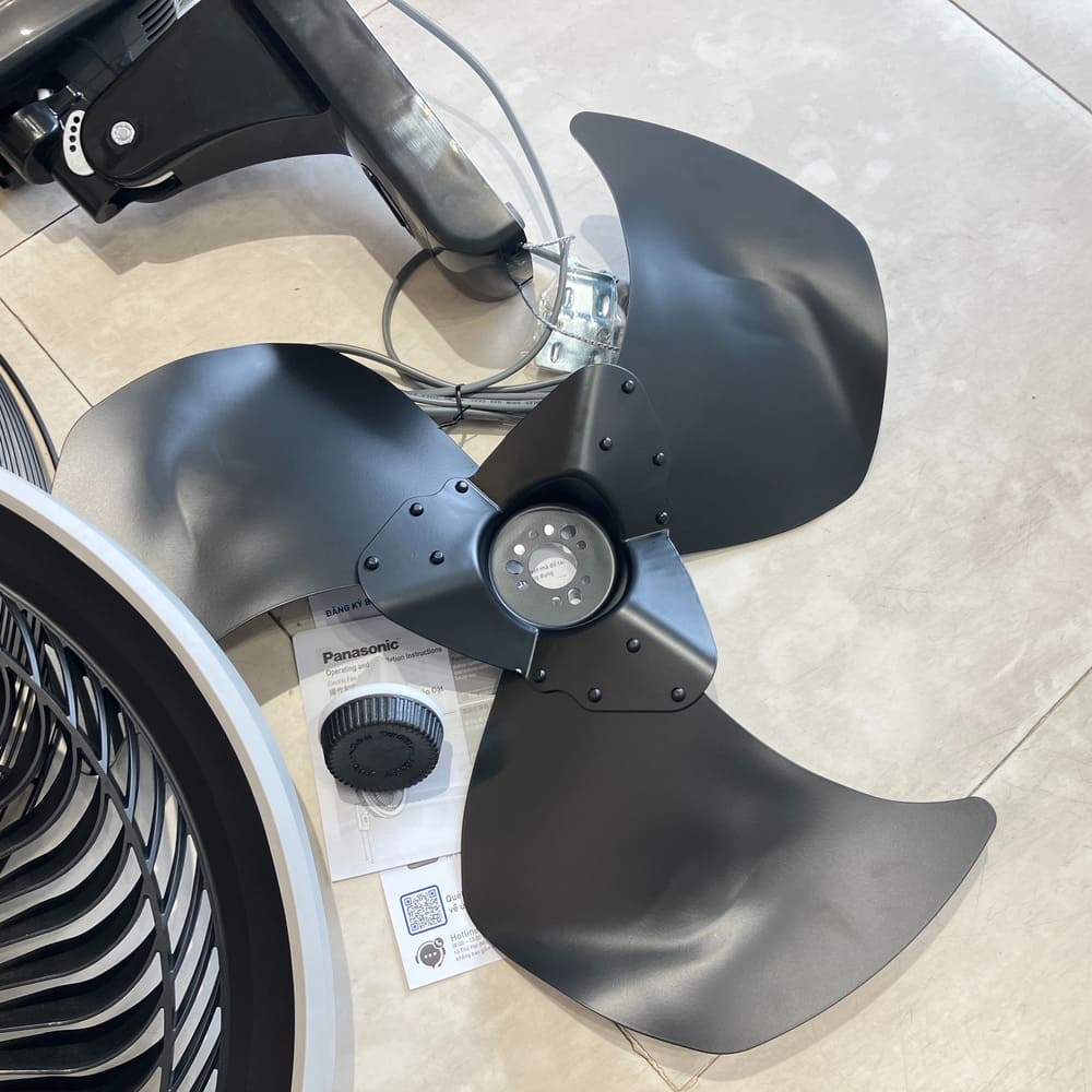 Quạt treo tường Panasonic F-50YUZ