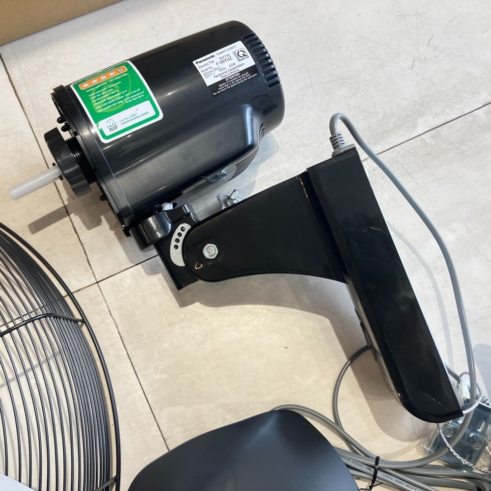 Quạt treo tường Panasonic F-50YUZ