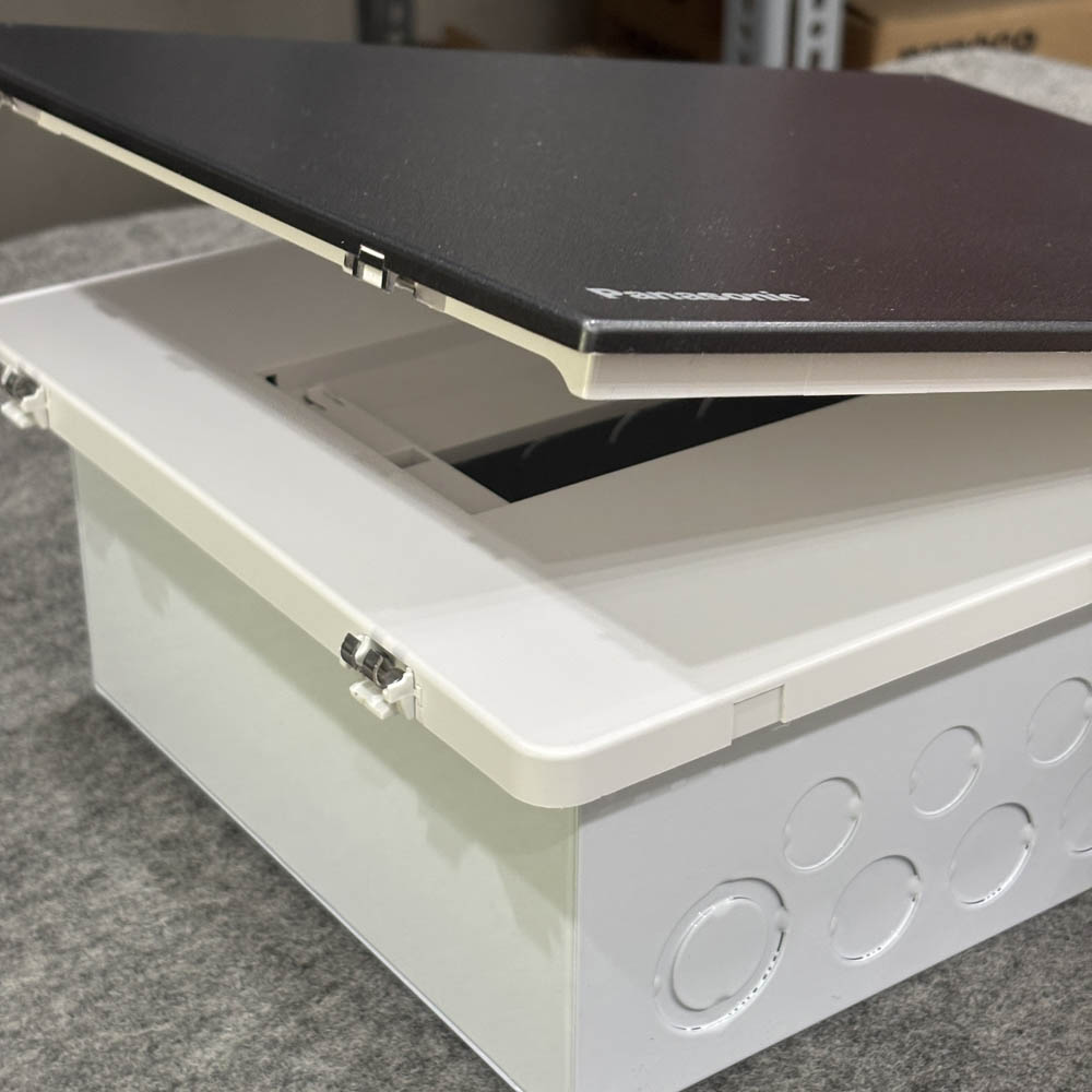 Tủ điện âm tường 8/12/16/24 đường dòng Moderva Panasonic BQDF