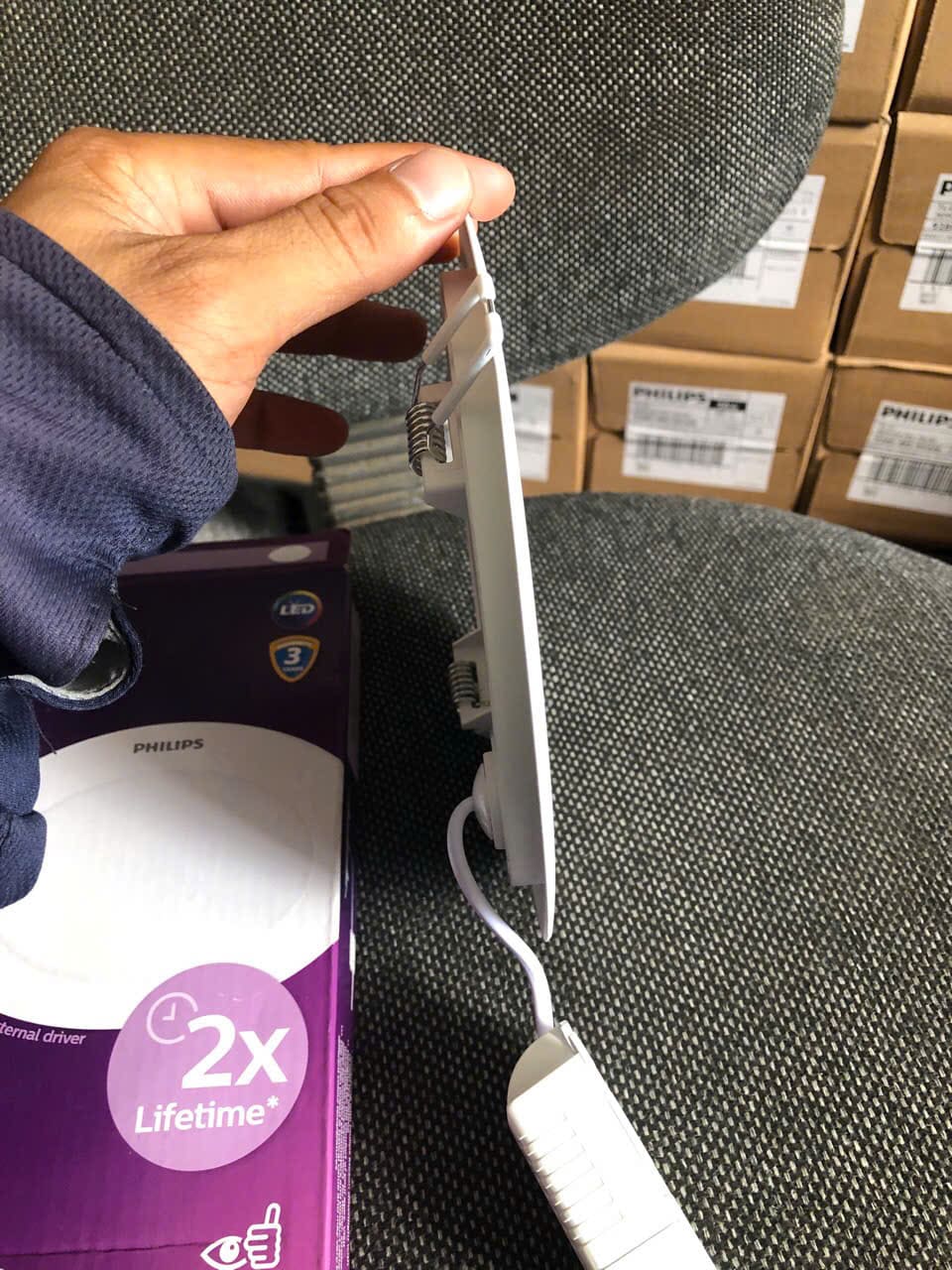 Đèn âm trần siêu mỏng Philips DL262