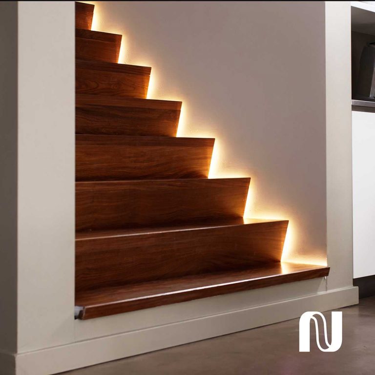 Bộ đèn LED dây Philips Lightstrip Plus base V4 2M (kèm bộ nguồn) 929002269105