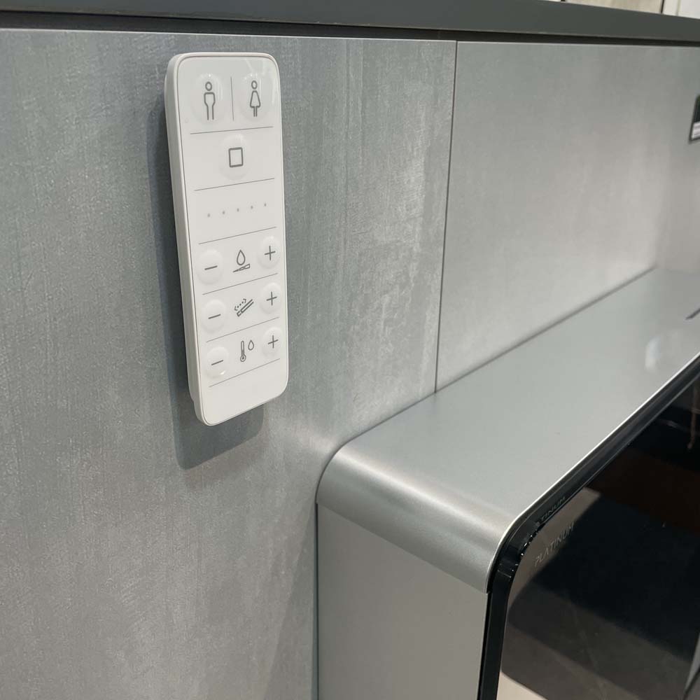 Bồn cầu treo tường nắp điện tử G-Smart Viglacera Platinum P.16.320-B