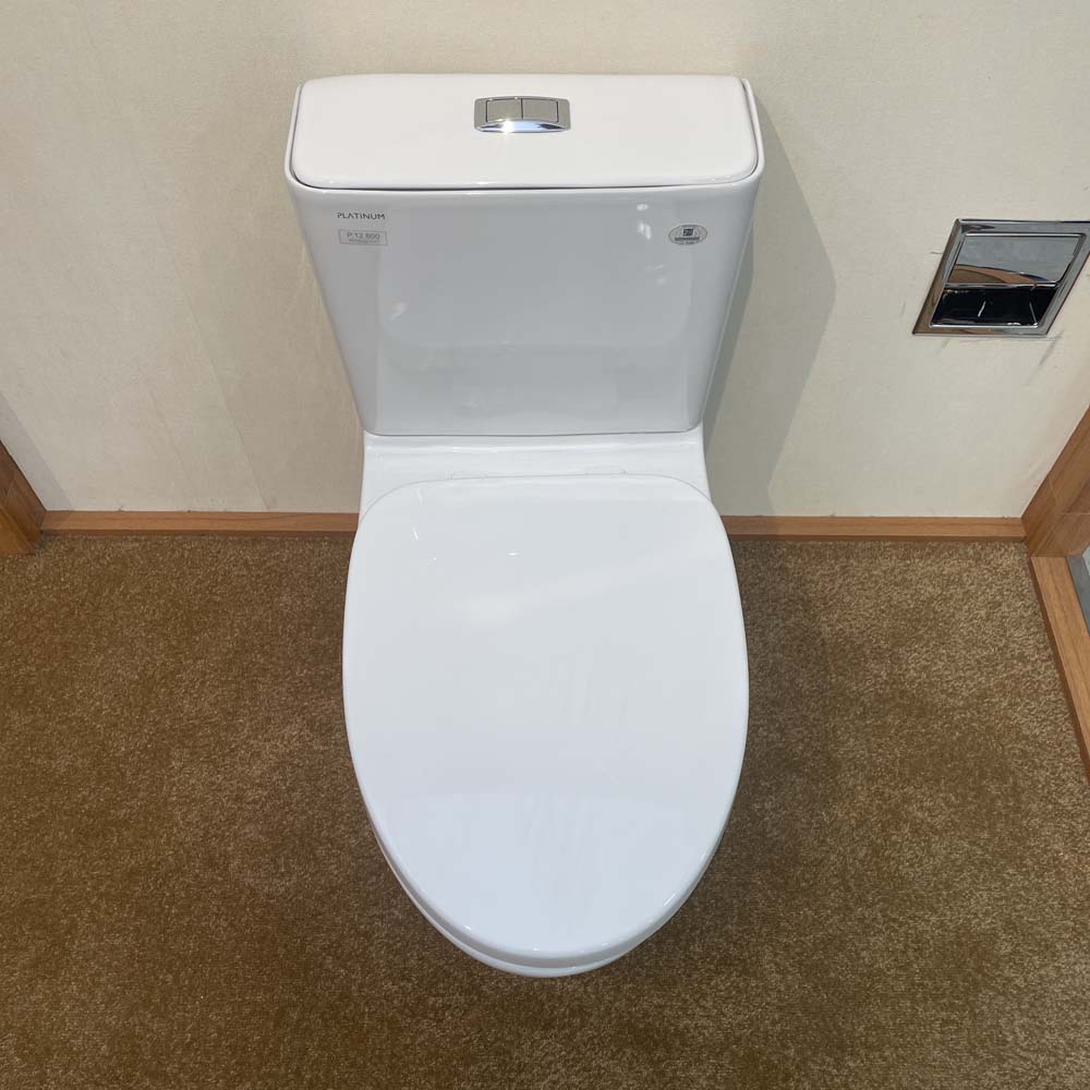 Bồn cầu 2 khối Waterfall Viglacera Platinum P.12.600 nắp êm