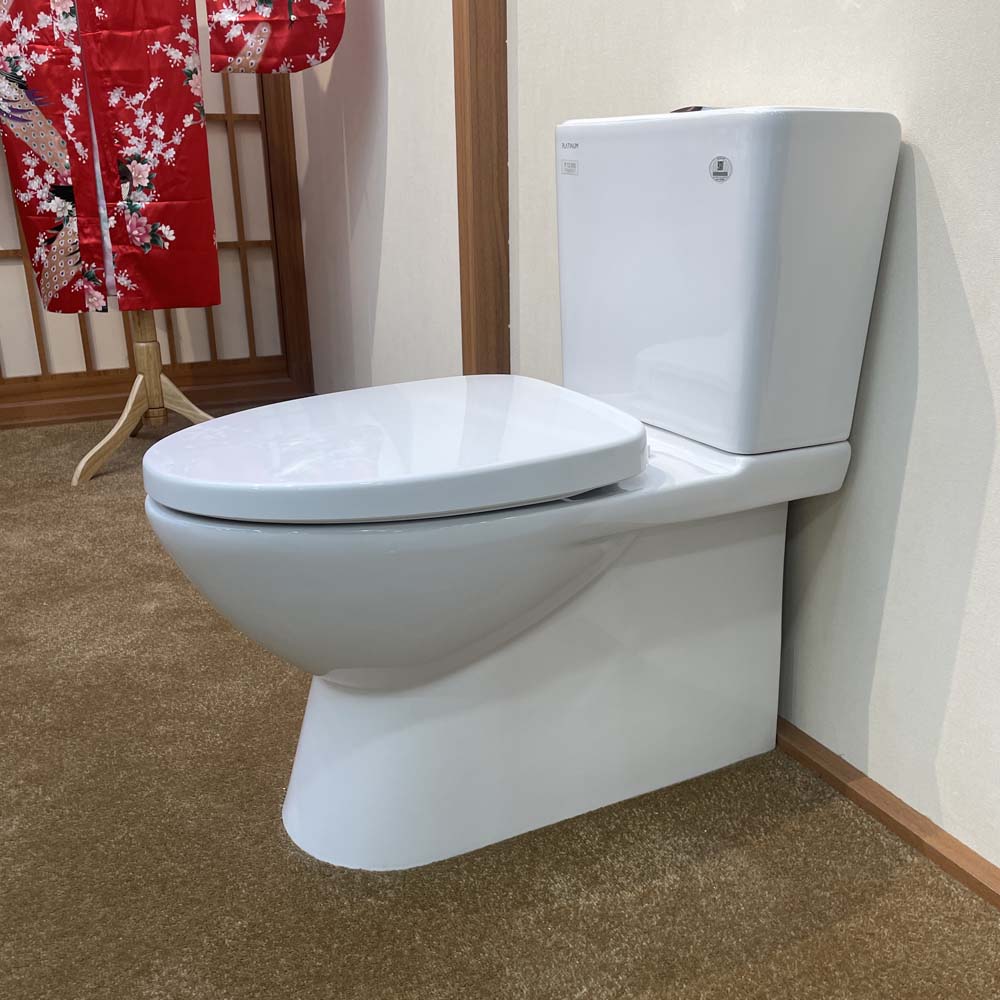 Bồn cầu 2 khối Waterfall Viglacera Platinum P.12.600 nắp êm