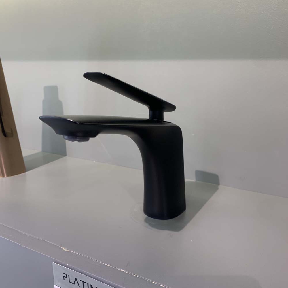 Vòi chậu lavabo nóng lạnh Viglacera Platinum P.51.326