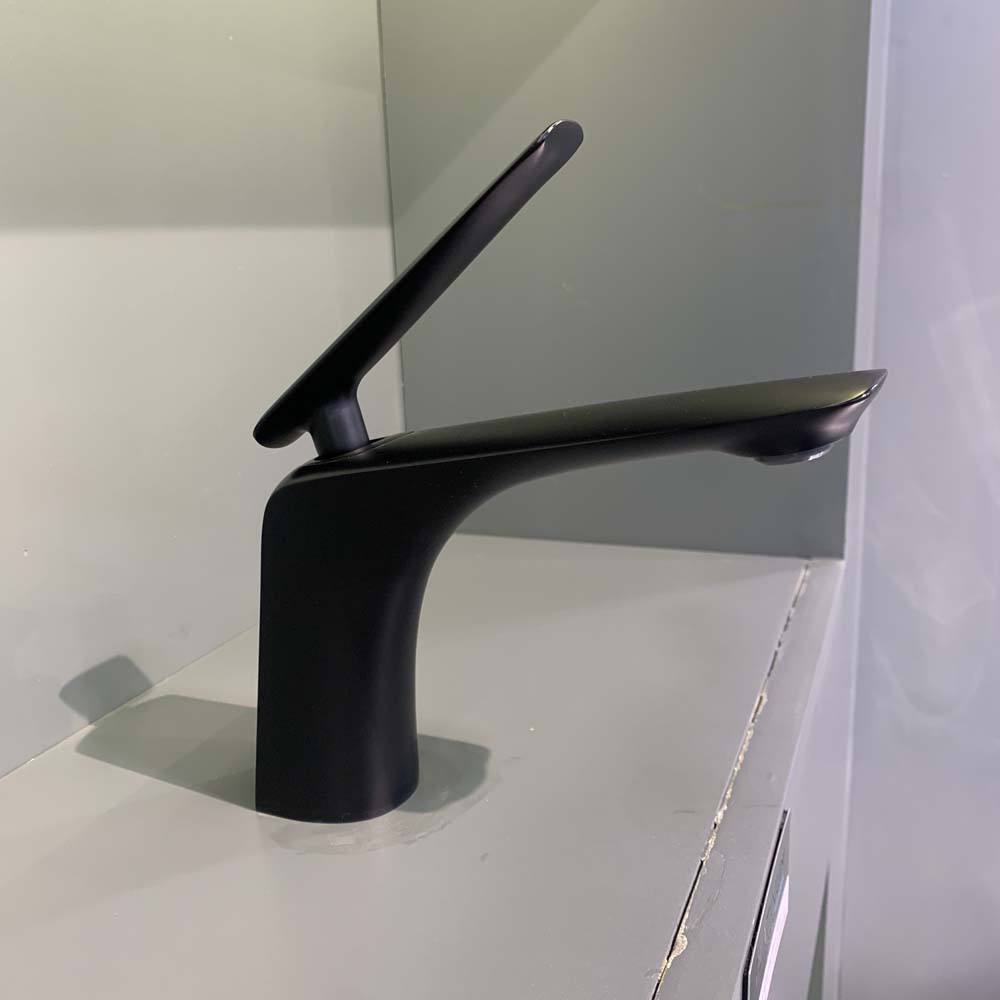 Vòi chậu lavabo nóng lạnh Viglacera Platinum P.51.326