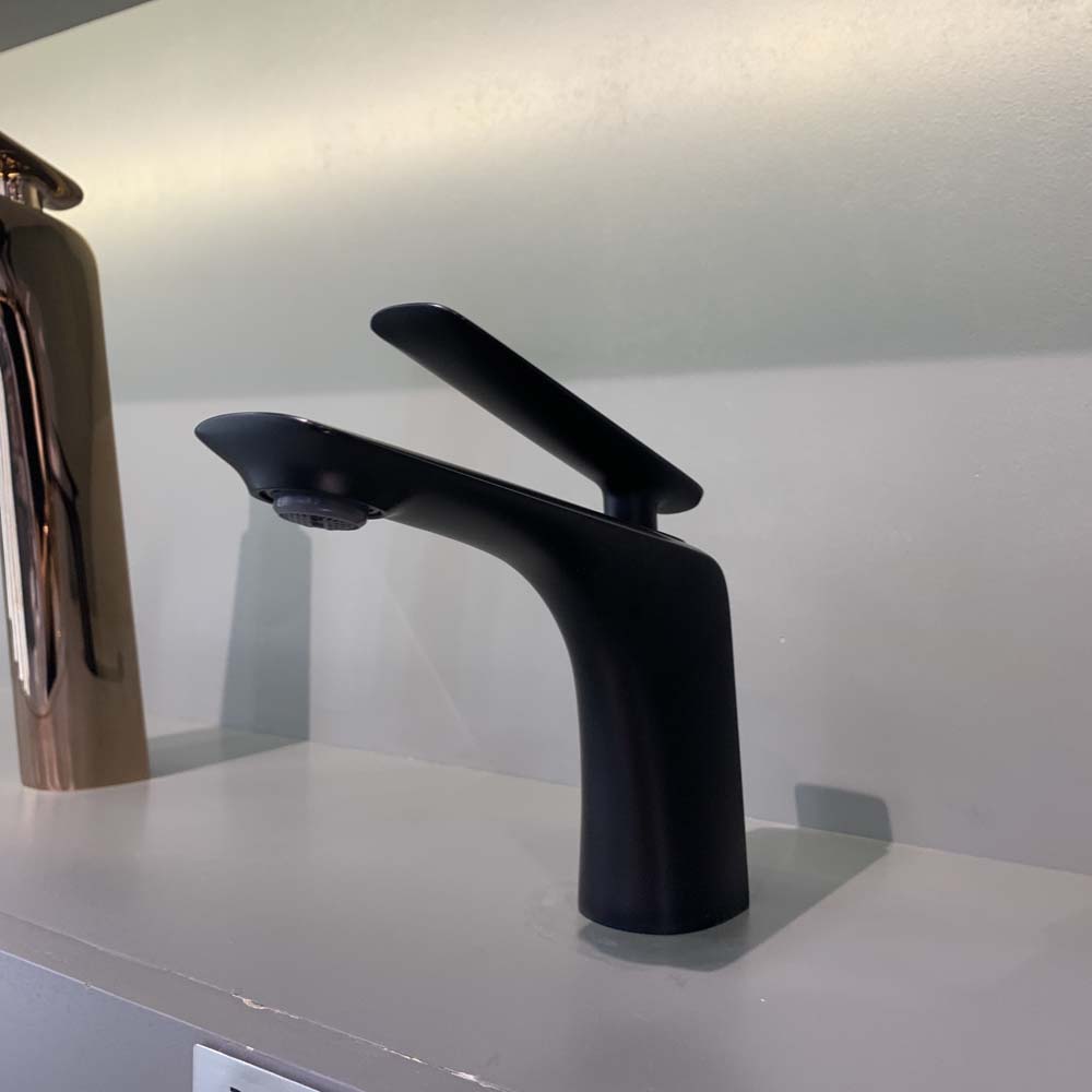 Vòi chậu lavabo nóng lạnh Viglacera Platinum P.51.326