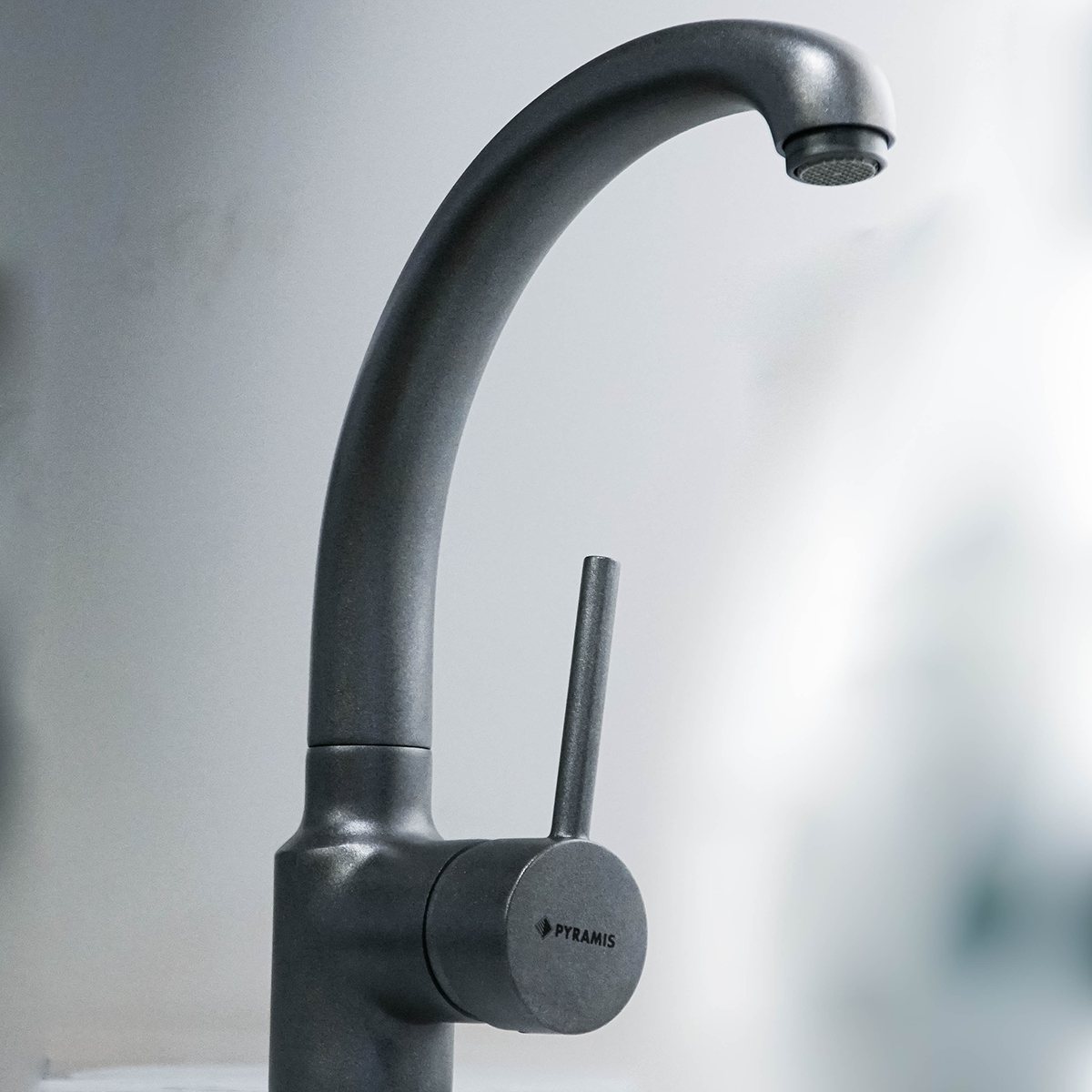 Vòi rửa chén bát PYRAMIS Armonica Classic Iron Grey