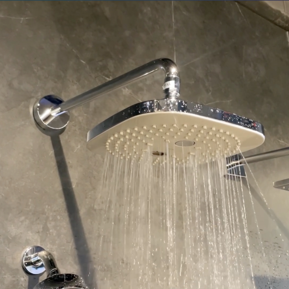 Bát sen tắm gắn tường TOTO TBW02004A (2 chế độ, vuông, 210mm)