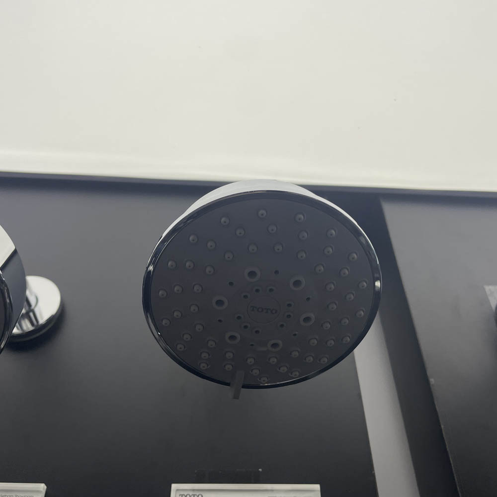 Bát sen tắm gắn tường TOTO TBW03001B (5 chế độ, tròn, 102mm, cổ điển)