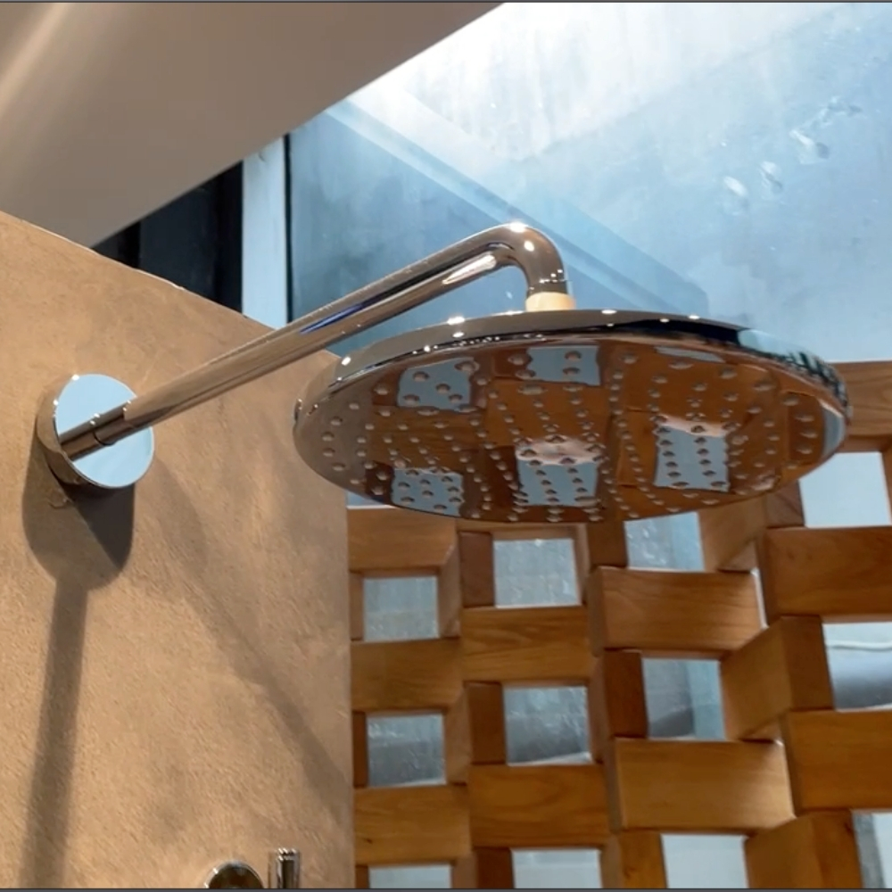 Bát sen tắm gắn tường TOTO TBW07002A (tròn, 250 mm)