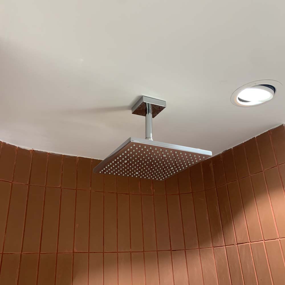 Bát sen tắm gắn trần TOTO TBW08002A1 (vuông, 250 mm)