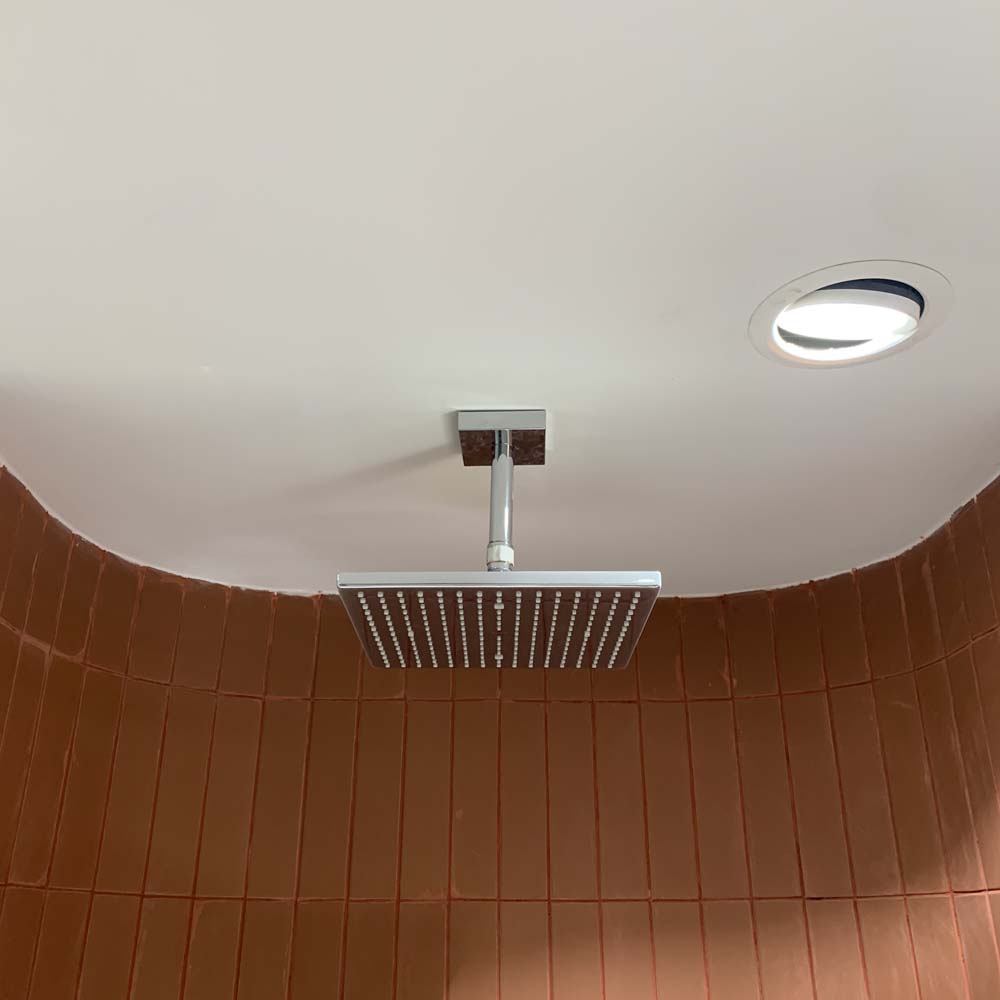 Bát sen tắm gắn trần TOTO TBW08002A1 (vuông, 250 mm)