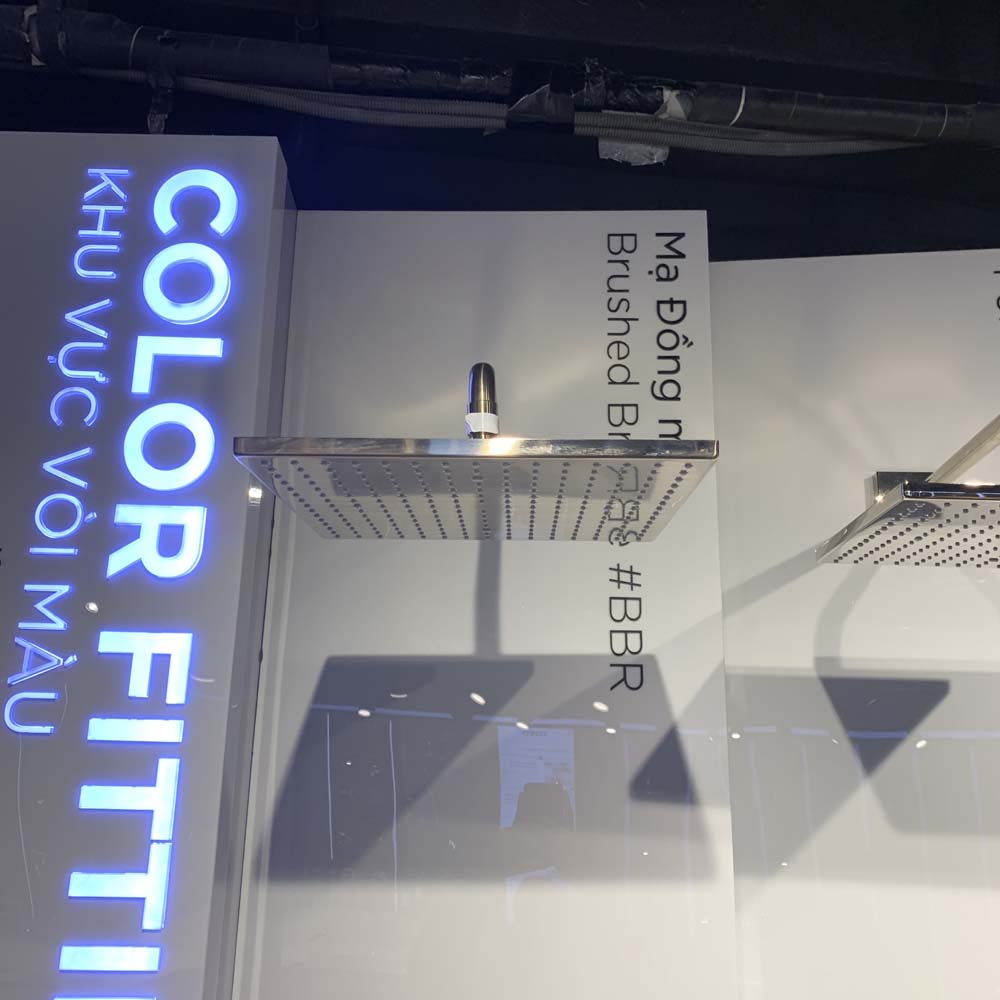 Bát sen tắm gắn tường TOTO TBW08003A (vuông, 300 mm)